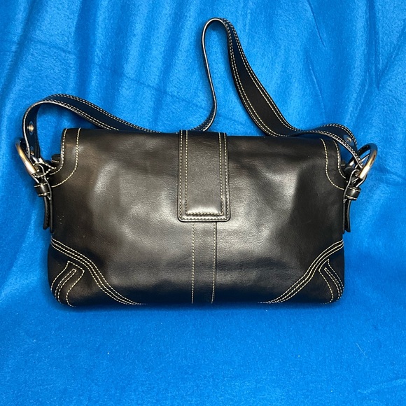 Coach Soho Vintage Black Leather Shoulder Bag With Contrast Stitching 2005 - Picture 4 of 16